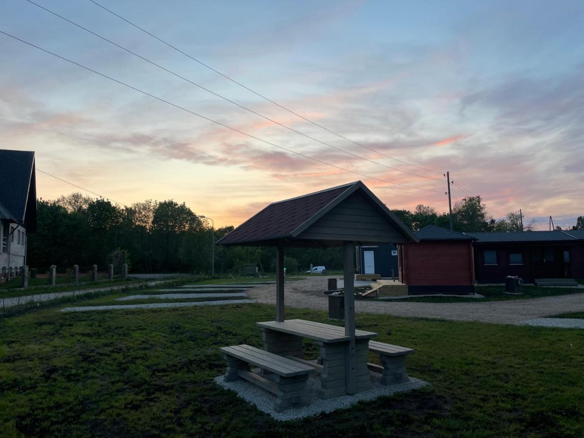 Отель Womocamp Holzhuette 1 Саулкрасты Экстерьер фото